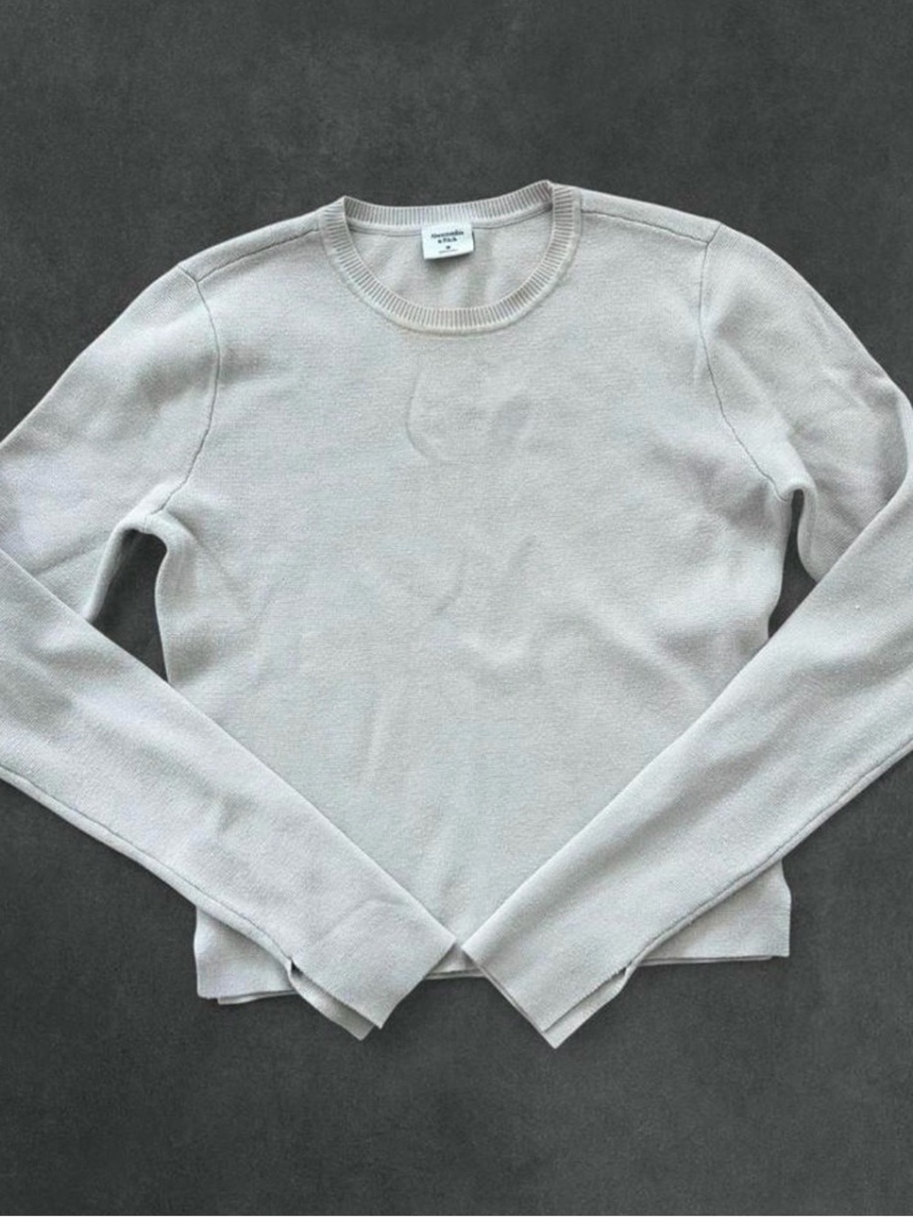 Abercrombie & Fitch Light Gray Crewneck Sweater